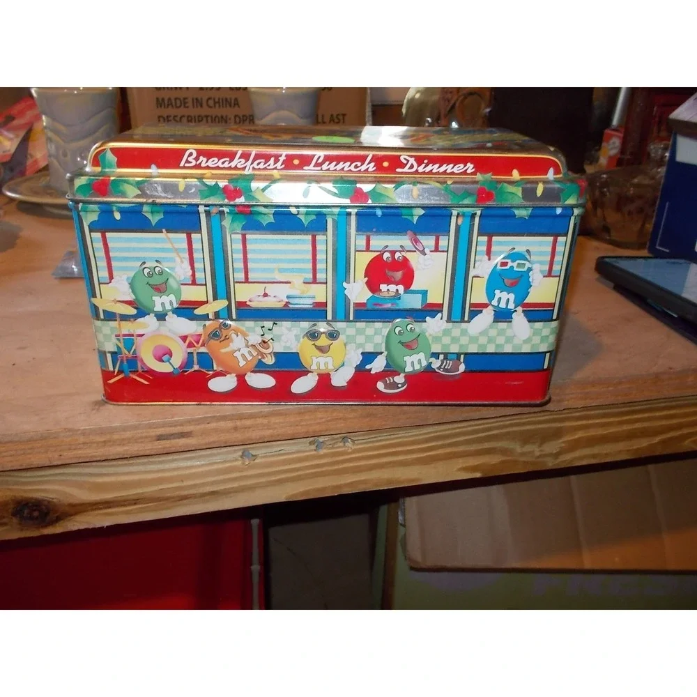 Vintage 1996 M&Ms Christmas Village Series Diner Tin Canister Limited Edition 04